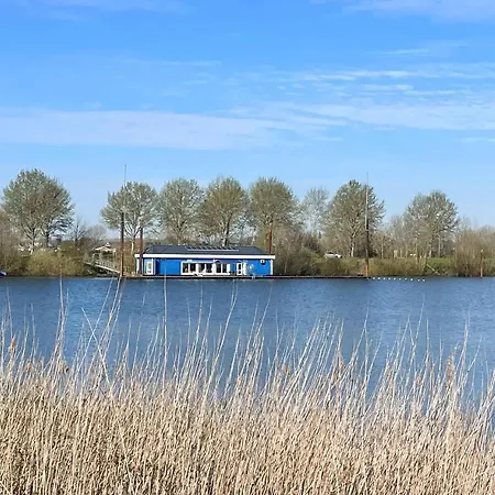 Magnifique Navire à Avec Vue Sur 4*
