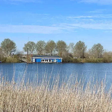 Gorgeous Ship In With View *