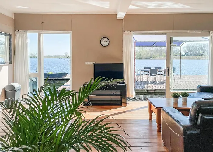 船屋 Gorgeous Ship In With View