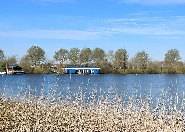 Gorgeous Ship In With View 4*